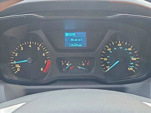 Used 2019 Ford Transit 350 XLT RWD image 4