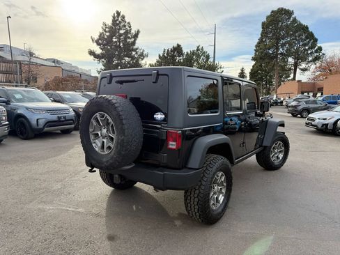 Used 2015 Jeep Wrangler Unlimited Rubicon w/ Connectivity Group image 8
