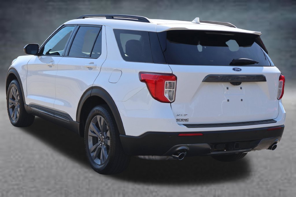 Used 2023 Ford Explorer XLT w/ Equipment Group 202A RWD image 24