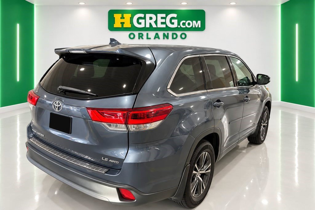 Used 2019 Toyota Highlander Plus AWD/4WD image 7