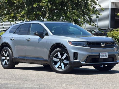 Used 2025 Honda Prologue Touring image 2