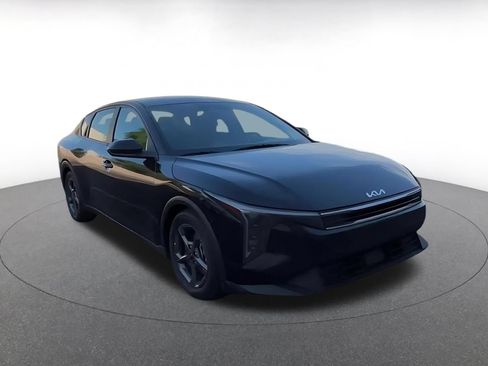 Used 2025 Kia K4 FWD image 3