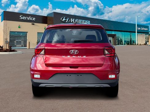 New 2026 Hyundai Venue SE FWD image 6