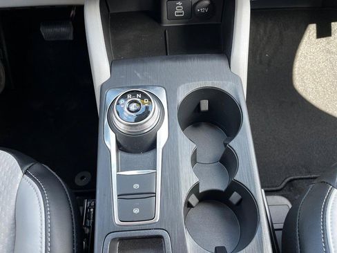 New 2025 Ford Escape PHEV FWD image 13