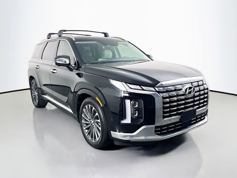 Used 2024 Hyundai Palisade Calligraphy AWD/4WD image 3