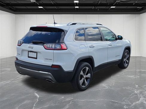 Used 2019 Jeep Cherokee Limited image 5