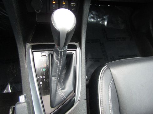 Used 2019 Toyota Corolla XLE image 25