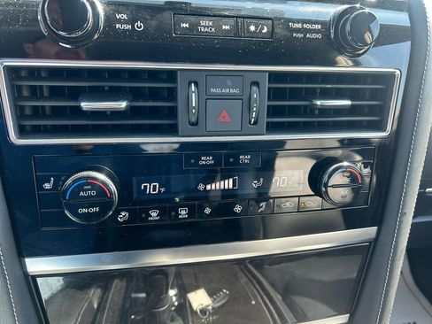 Used 2024 INFINITI QX80 Luxe image 21