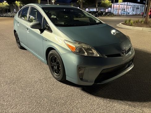 Used 2014 Toyota Prius Four image 3