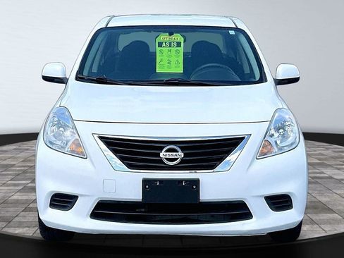 Used 2012 Nissan Versa SV w/ Convenience Pkg FWD image 2
