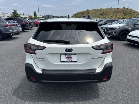 Used 2024 Subaru Outback Premium w/ Popular Package #1A AWD/4WD image 27
