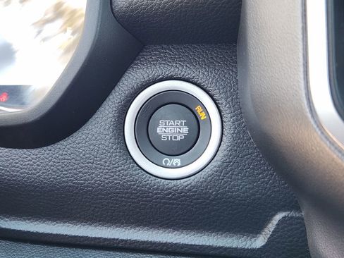 New 2025 RAM 1500 Big Horn AWD/4WD image 30