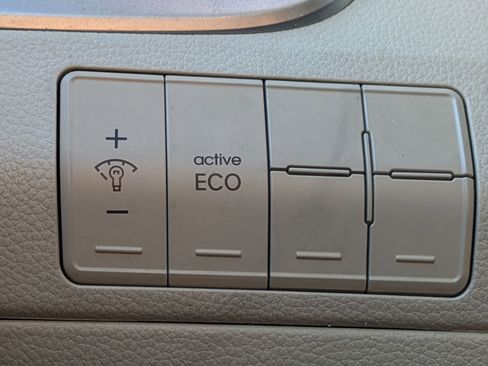 Used 2015 Hyundai Elantra GT image 26