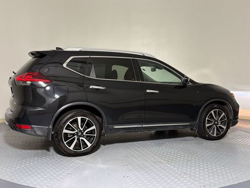 Used 2019 Nissan Rogue SL w/ Premium Package FWD image 8