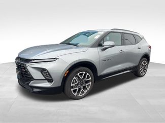 Used 2025 Chevrolet Blazer RS FWD video 2