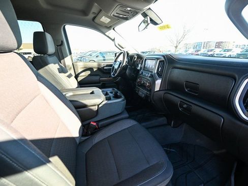 Used 2019 Chevrolet Silverado 1500 RST image 24