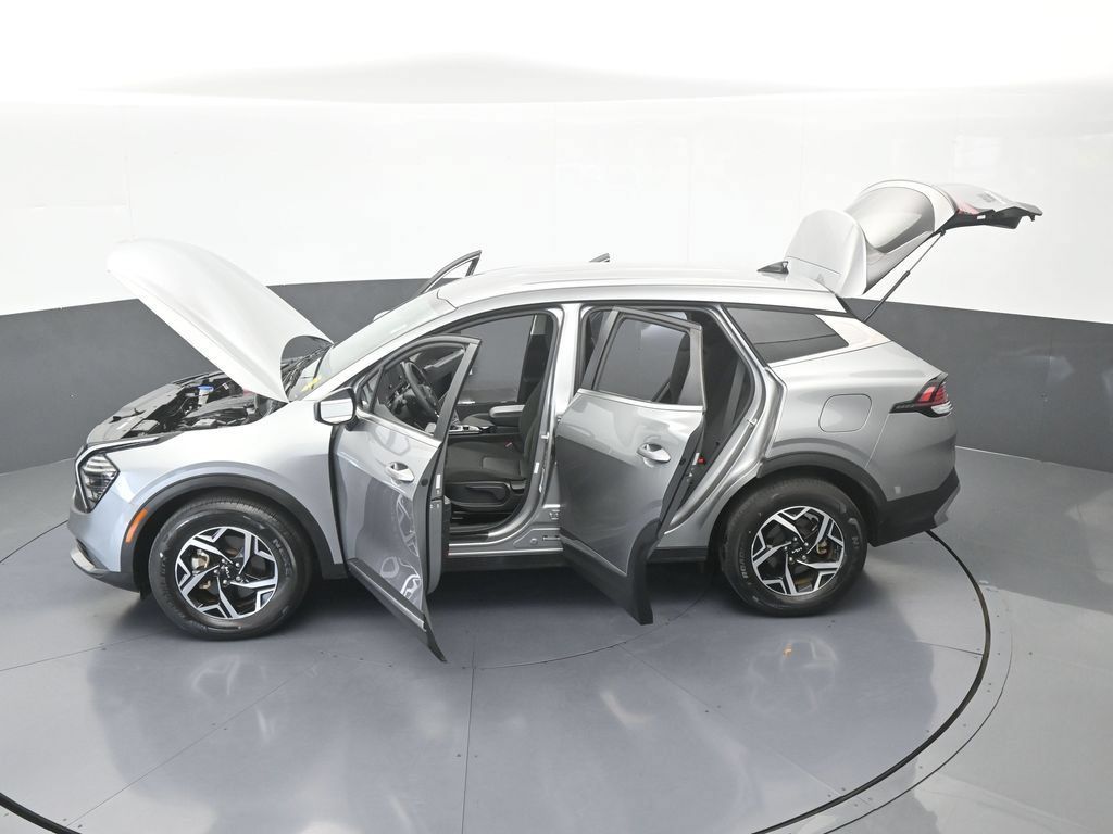 Used 2024 Kia Sportage LX AWD/4WD image 65
