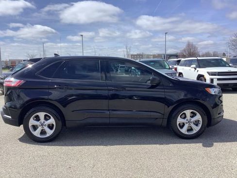 Used 2020 Ford Edge SE image 4