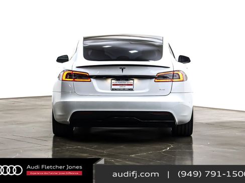 Used 2022 Tesla Model S Plaid image 4