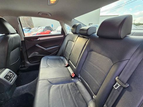 Used 2013 Volkswagen Passat 2.5 SE image 23