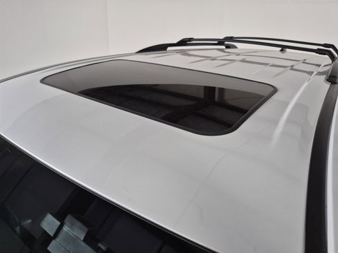 New 2026 Toyota Sienna XLE image 10