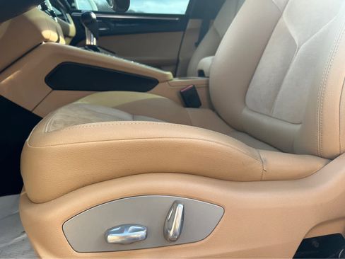 Used 2018 Porsche Macan image 11