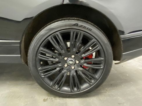 Used 2018 Land Rover Range Rover Supercharged image 18