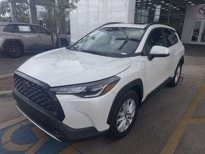Used 2024 Toyota Corolla Cross LE w/ Moonroof Package