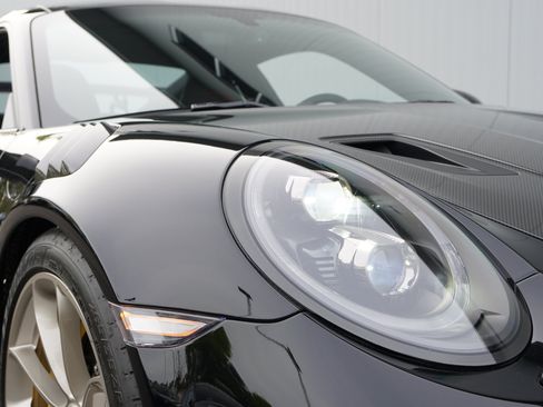 Used 2019 Porsche 911 GT2 RS RWD image 37