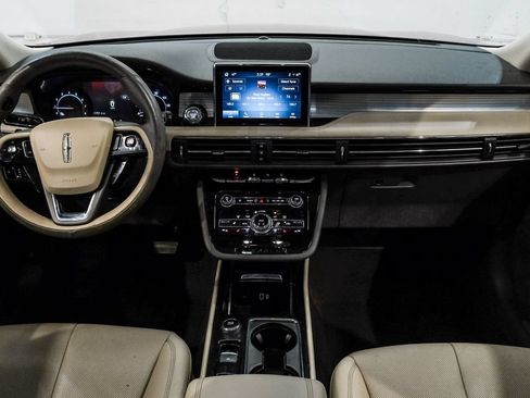Used 2022 Lincoln Corsair AWD w/ Premium Package image 20