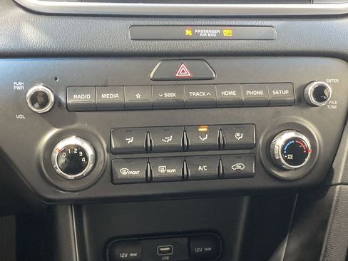 Used 2021 Kia Sportage LX image 16