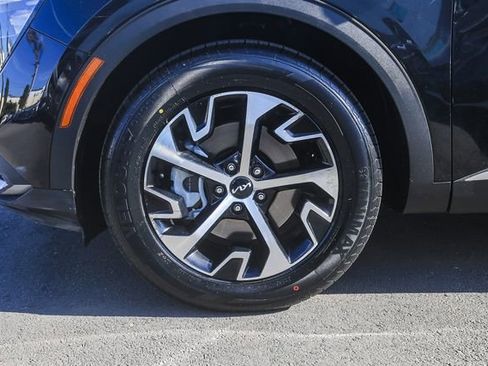 Used 2023 Kia Sportage EX image 12
