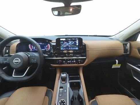 New 2025 Nissan Pathfinder Platinum w/ Cargo Package image 29