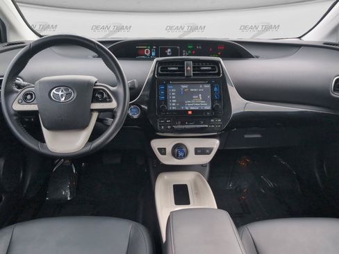 Used 2017 Toyota Prius Four w/ Premium Convenience Package FWD image 13