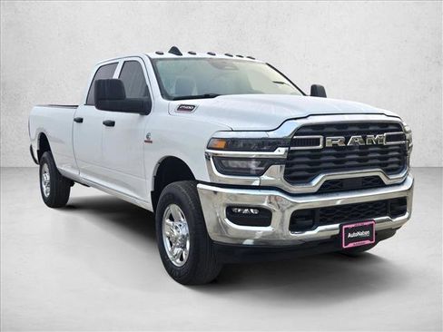 New 2026 RAM 2500 Tradesman AWD/4WD image 7
