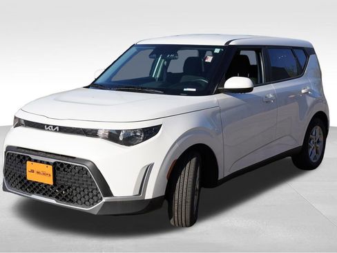 Certified 2024 Kia Soul LX w/ Option Group 015 FWD image 11