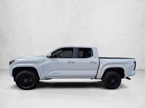 Used 2024 Toyota Tacoma SR5 image 8