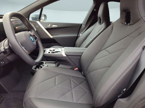 Used 2025 BMW iX xDrive50 w/ Premium Package image 3
