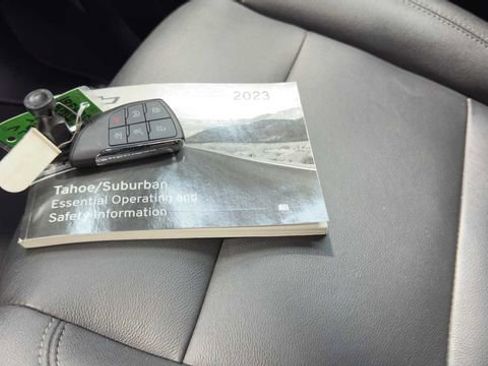 Used 2023 Chevrolet Tahoe LT w/ Luxury Package image 39