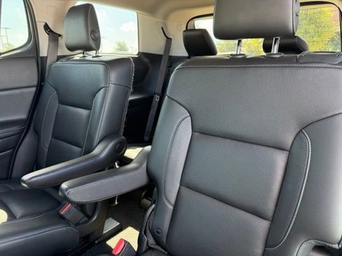 Used 2019 GMC Acadia SLT FWD image 23