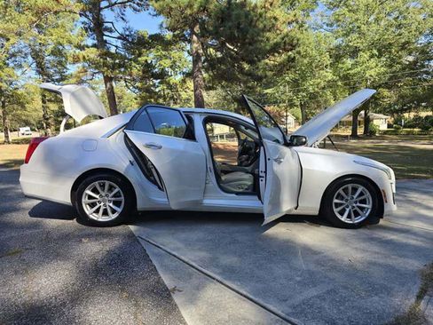 Used 2017 Cadillac CTS Sedan image 4