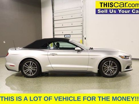 Used 2017 Ford Mustang GT Premium RWD image 9