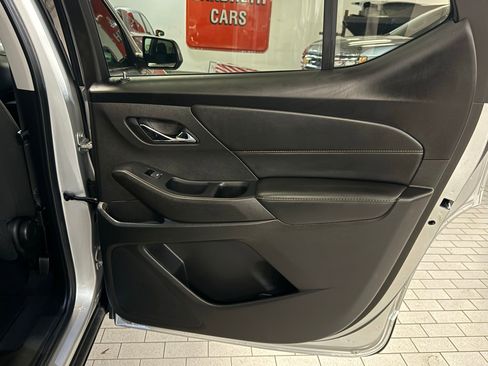 Used 2021 Chevrolet Traverse LS w/ LPO, Blackout Package FWD image 21