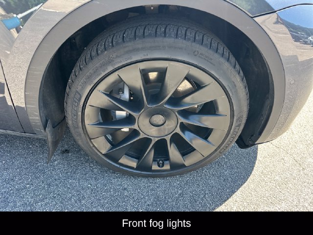 Used 2022 Tesla Model Y Long Range AWD/4WD image 22