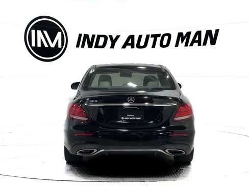 Used 2018 Mercedes-Benz E 300 image 5