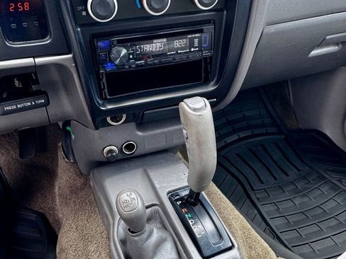 Used 2004 Toyota Tacoma 4x4 Double Cab image 9