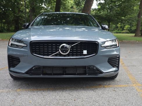 Used 2023 Volvo V60 T8 Polestar image 6