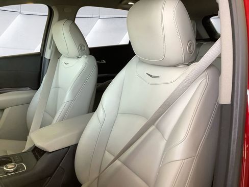 Used 2021 Cadillac XT4 Luxury image 8