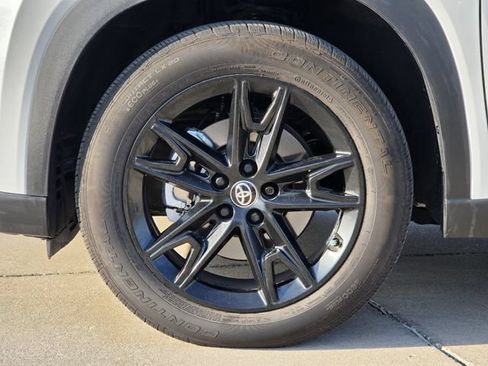 Certified 2026 Toyota Grand Highlander AWD image 8