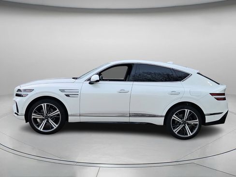 Used 2025 Genesis GV80 3.5T e-SC image 3